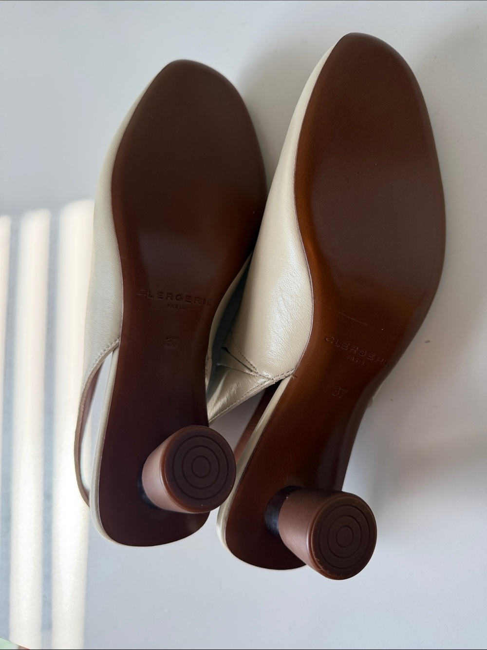 Robert Clergerie Cream Leather Slingback Mules - Picture 4 of 4